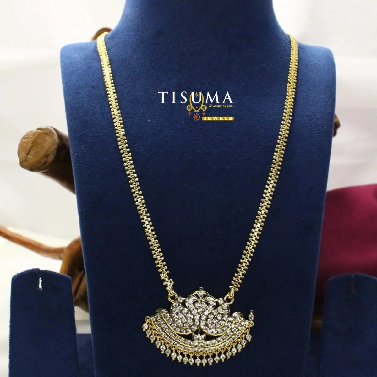 Impon Peacock Scalloped Dollar Haram